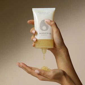 OMOROVICZA Gentle Buffing Gelee face cleanser exfoliant 30ml Brand New GWP